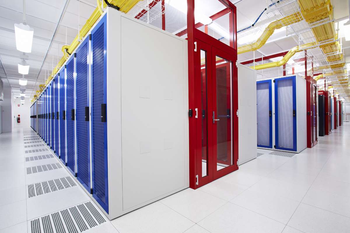 NEXTDC-M1-data-centre-racks.jpg