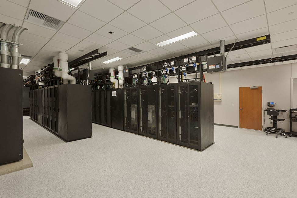 advanced-technology-research-facility-data-center-data-hall.jpg